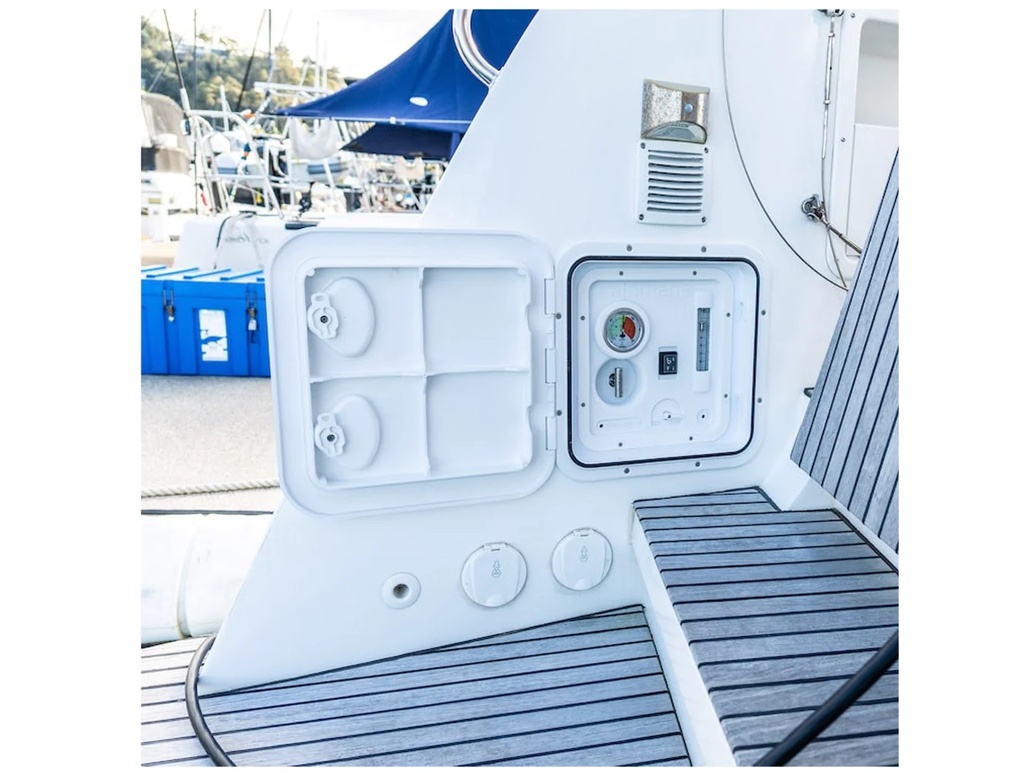 CP - Exterior Hatch