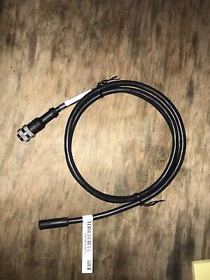 [24006199] Micro-C female to SimNet 1M