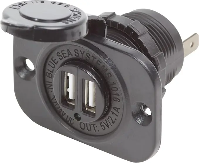 [1016B-­BSS] 12Vdc Socket Dual Usb Output 5V 2.1A